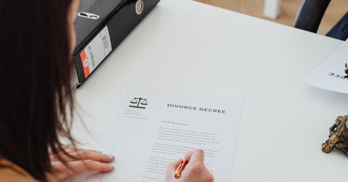 What If My Spouse Does Not Respond to Divorce Papers?